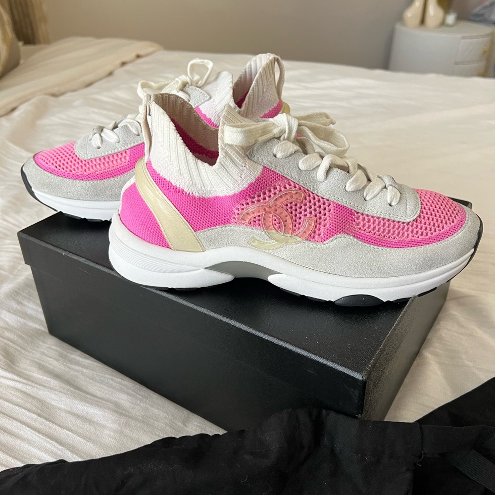 Chanel Fabric Suede Calfskin Stretch Interlocking CC Sneakers